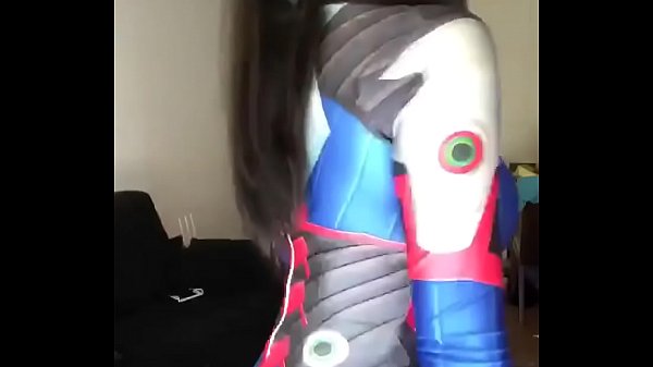 D.va from overwatch cosplay/ photos of this girl – http://velocicosm.com/4jD